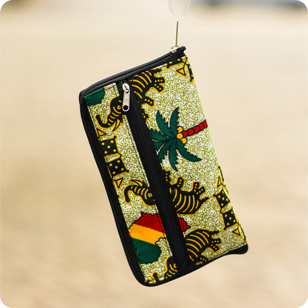 Dwakrom Folded African Print Bag - Image 2