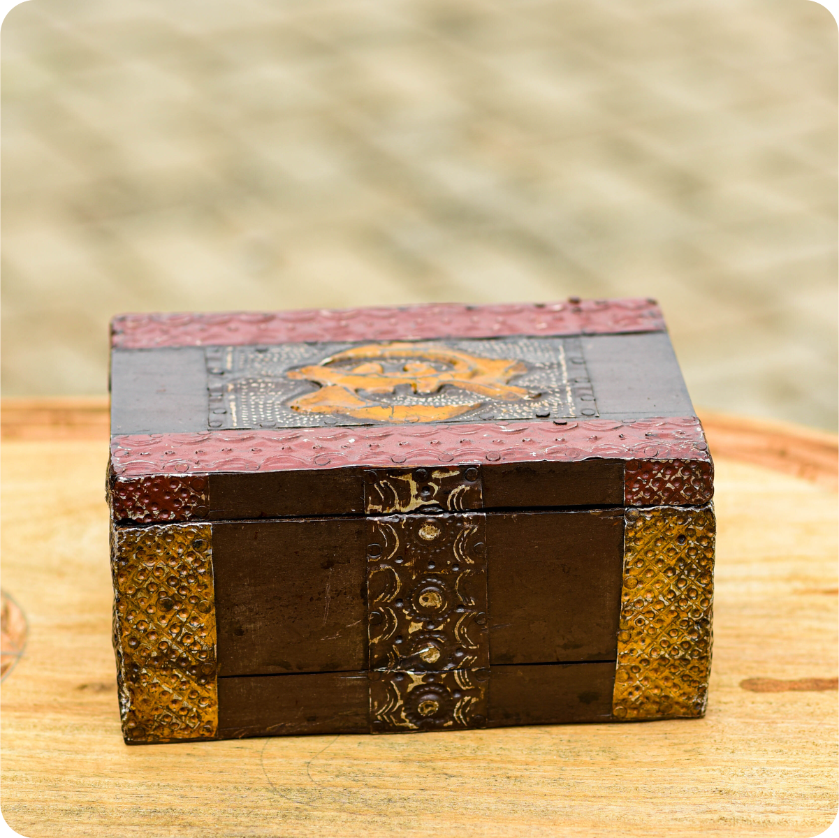 Dwakrom Wooden Jewellery Box - Image 3